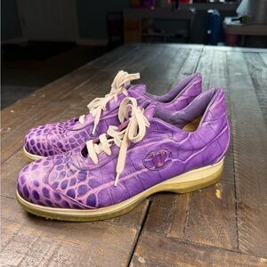 Unutzer Purple shoes Croc Embossed Leather Sneakers Size 7.5 Unutzer